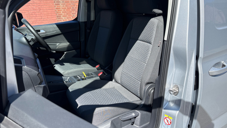 Ford Transit Connect 250 L2 Petrol 1.5 EcoBoost PHEV 150 Limited Van Auto